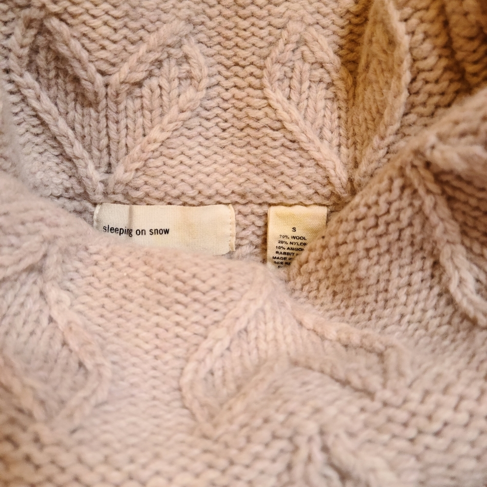 Sleeping on Snow Sweater Heart Wool Sweater